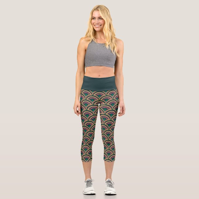 shell shaped green pattern capri leggings (Front)