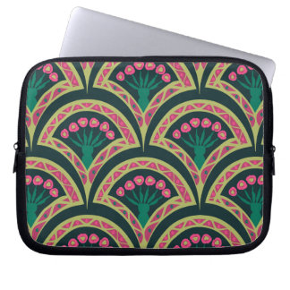 shell shaped green pattern laptop sleeve