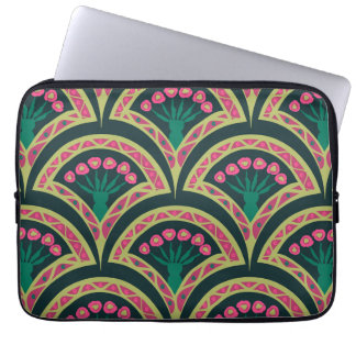 shell shaped green pattern laptop sleeve
