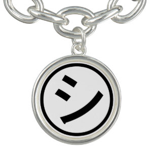 ㋛ Shi Kana Katakana Smiling Emoji / Emoticon Bracelet
