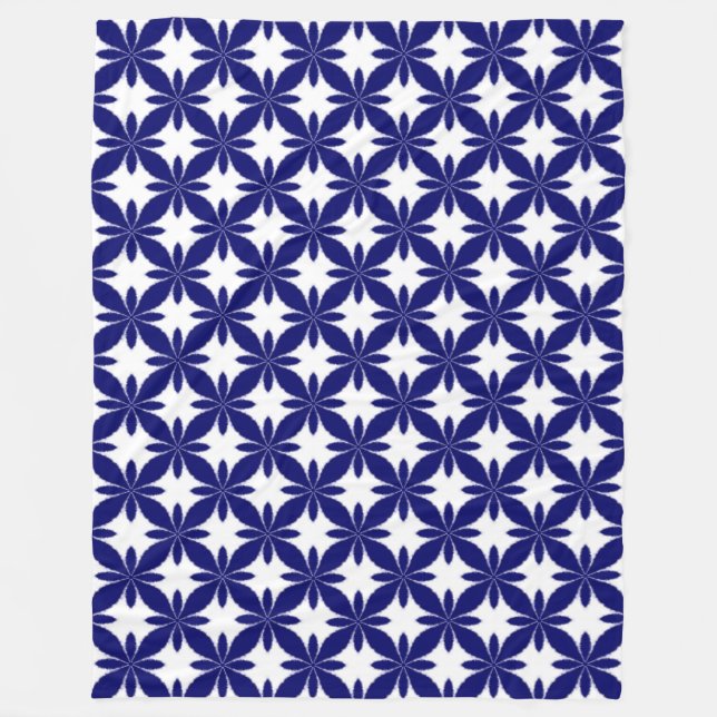 Shibori Tie Dye Style Geometric Flower Pattern Fleece Blanket (Front)