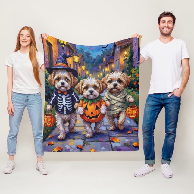 Shih Tzu Dogs Trick-or-Treating Halloween Costumes Fleece Blanket (In Situ)