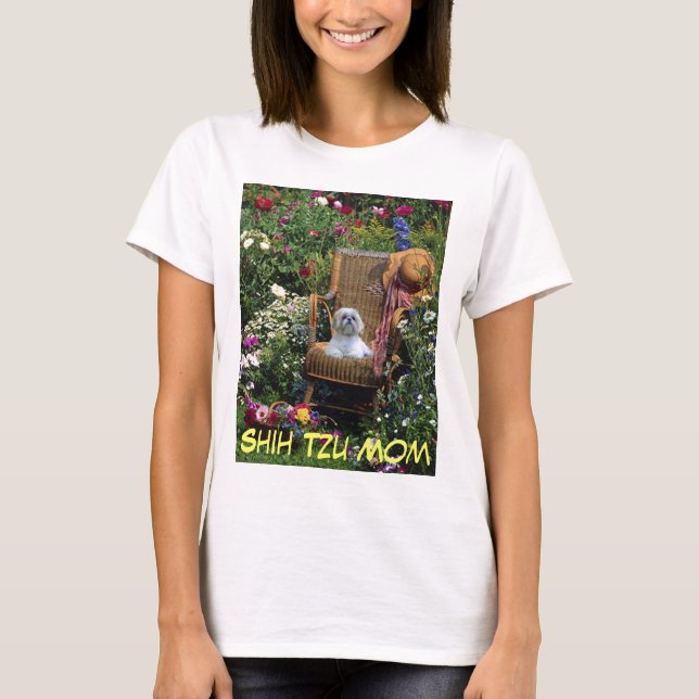 Shih Tzu Mom T-Shirt Garden (Front)