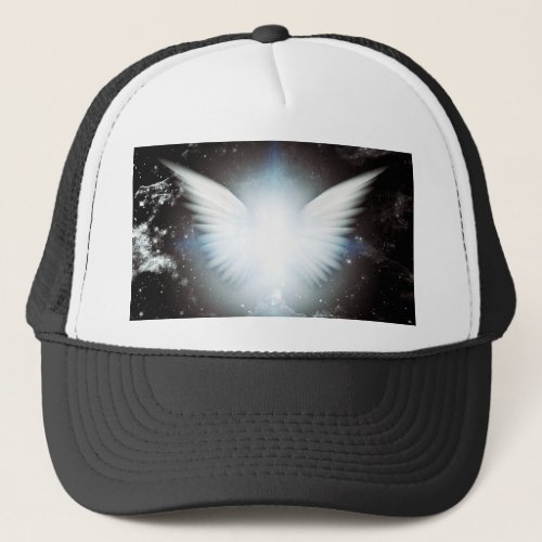 Shining angel wings trucker hat