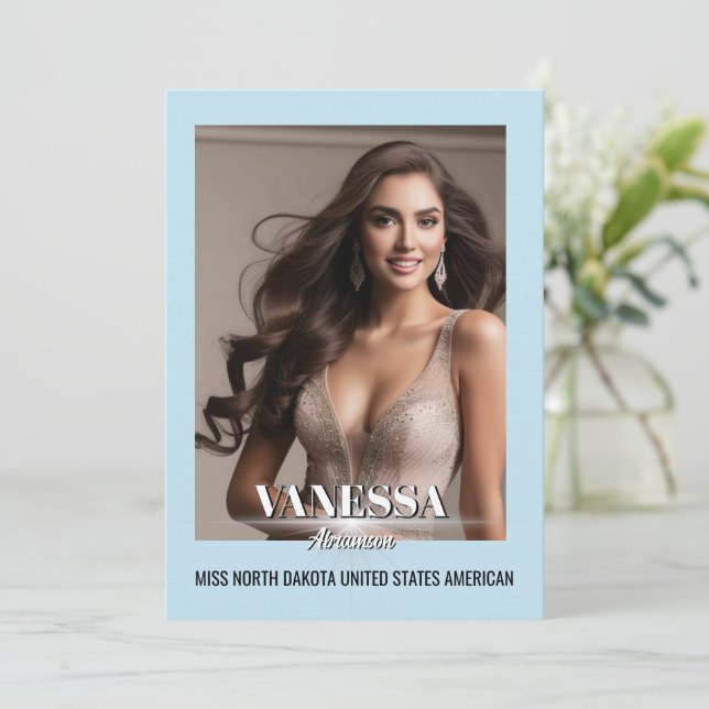 Shining Star Ultimate Autograph Card (Standing Front)