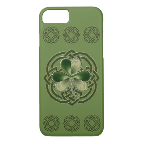 Shiny Green Metallic Clover on Celtic Knot iPhone 87 Case