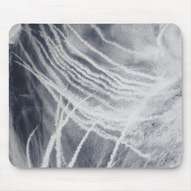 Ship tracks the northern Pacific Ocean Mouse Pad (Front)