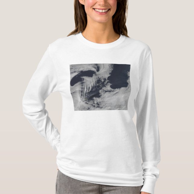 Ship-wave-shaped clouds in the South Indian Oce T-Shirt (Front)