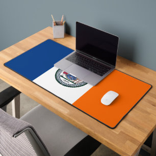 Show off your colors - New York Desk Mat