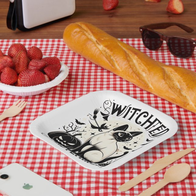 Siamese cat Magic: Bewitched and Free Paper Plates (Picnic)