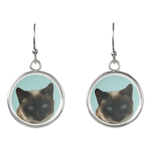 Siamese Cat with Bright Blue Eyes Earrings (Front)