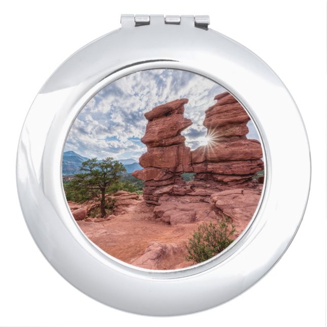 Siamese Twins Colorado Sunburst Compact Mirror (Front)