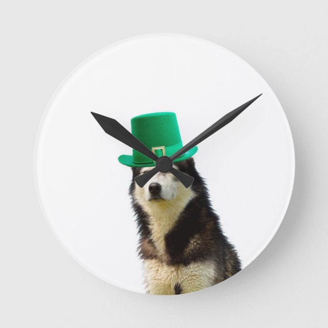 Siberian Husky Dog St. Patrick's day Round Clock (Front)