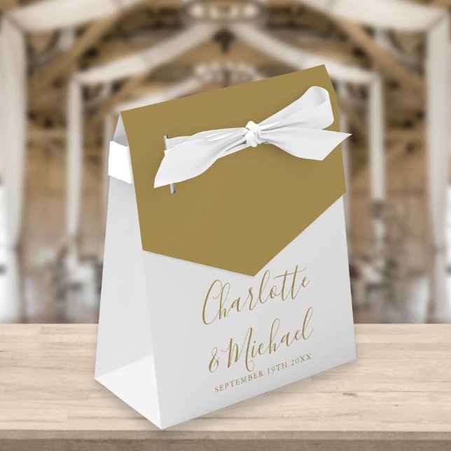 Signature Script Elegant gold Wedding Favor Box (Creator Uploaded)