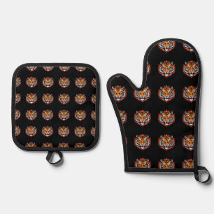 Silent Tiger – Precision and Power Oven Mitt & Pot Holder Set