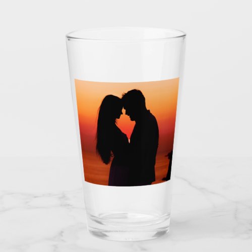 silhouette couple in love glass