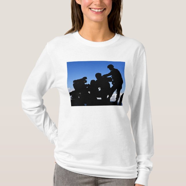 Silhouette of soldiers T-Shirt (Front)