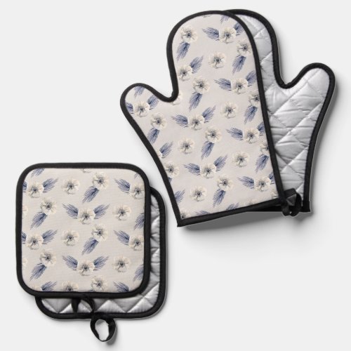 Silver Blue White Flowers & Evergreens Oven Mitt & Pot Holder Set