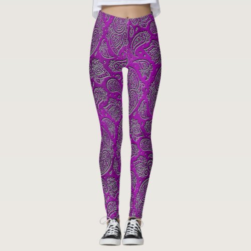 Silver embossed Paisley pattern on purple glass Leggings