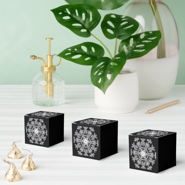Silver Favor Boxes (Multiple)