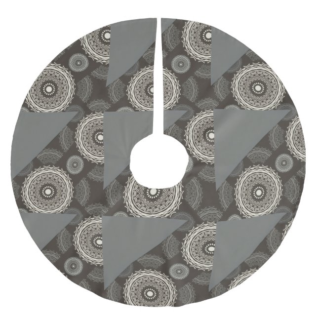 Silver Gray Circles Abstract Brushed Polyester Tree Skirt (Front)