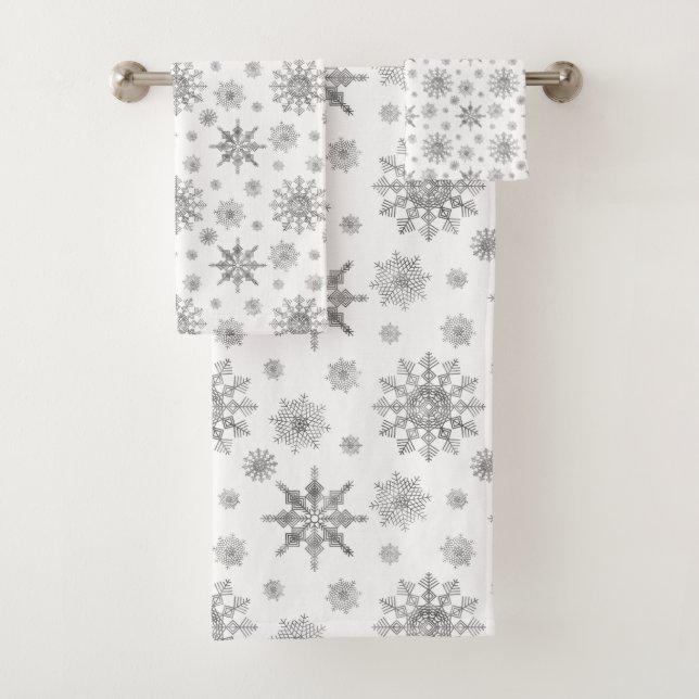 Silver Gray Snowflakes Pattern Bath Towel Set (Insitu)