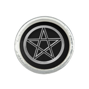 Silver pentagram ring