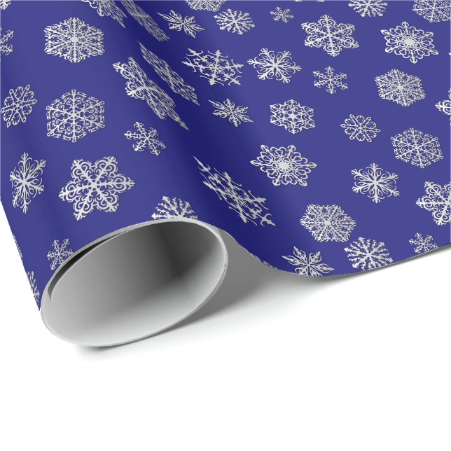 Silver snowflakes on a blue background wrapping paper (Roll Corner)