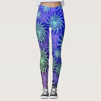 Silver spinning stars on purple color background 2 leggings