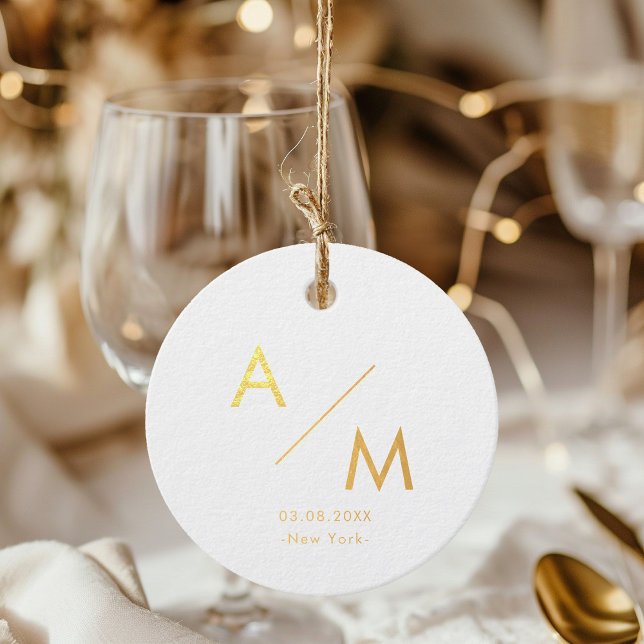 Simpel, minimal foil favor tags (Creator Uploaded)