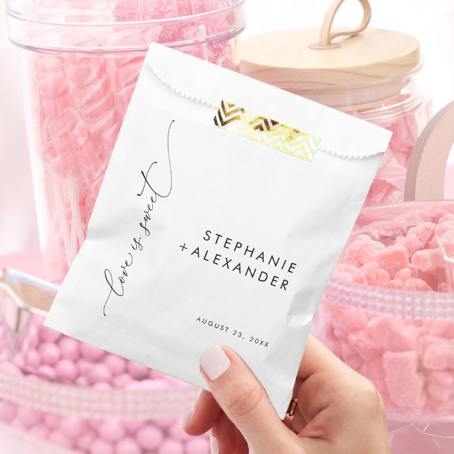 Simple Black and White Love is Sweet   Favor Bag (Creator Uploaded)