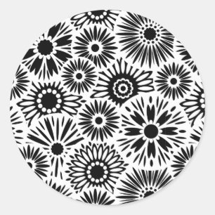 Simple Black White Retro 70s Graphic Daisy Pattern Classic Round Sticker