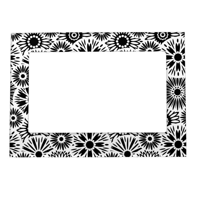Simple Black White Retro 70s Graphic Daisy Pattern Magnetic Frame (Front)