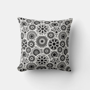 Simple Black White Retro 70s Graphic Daisy Pattern Throw Pillow