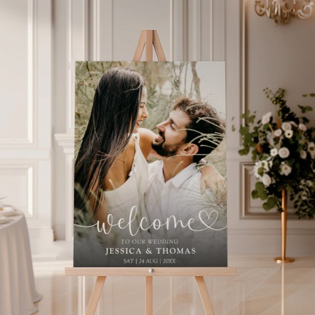 Simple Black & White Welcome Wedding Sign (Creator Uploaded)
