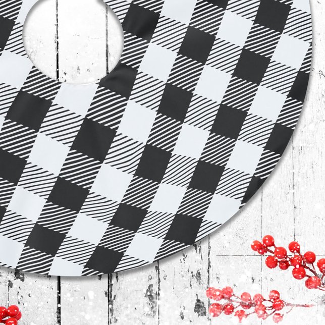 Simple Buffalo Check Holiday Pattern  Brushed Polyester Tree Skirt (Simple Buffalo check pattern Christmas tree skirt.)