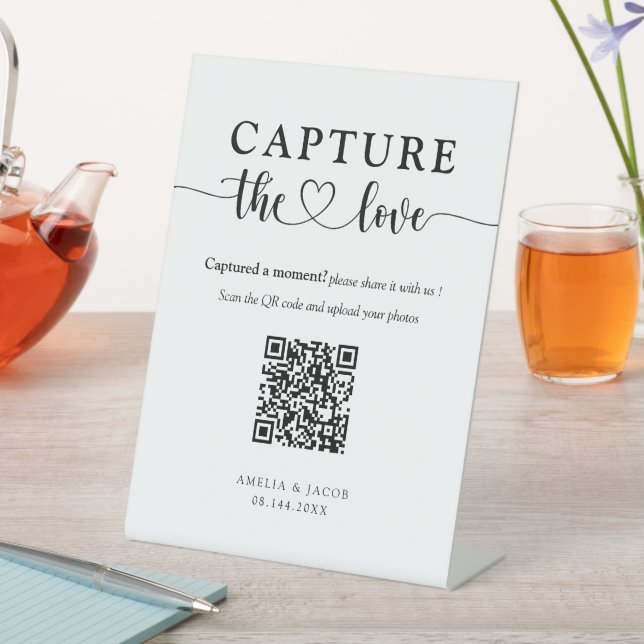 Simple Capture the Love Wedding  Pedestal Sign (In SItu)
