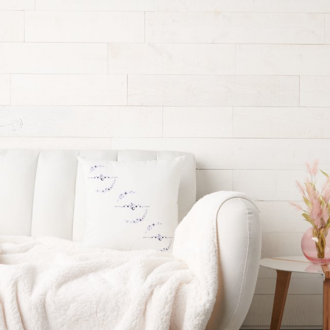 Simple Chic: Star Pattern Throw Pillow (Couch)