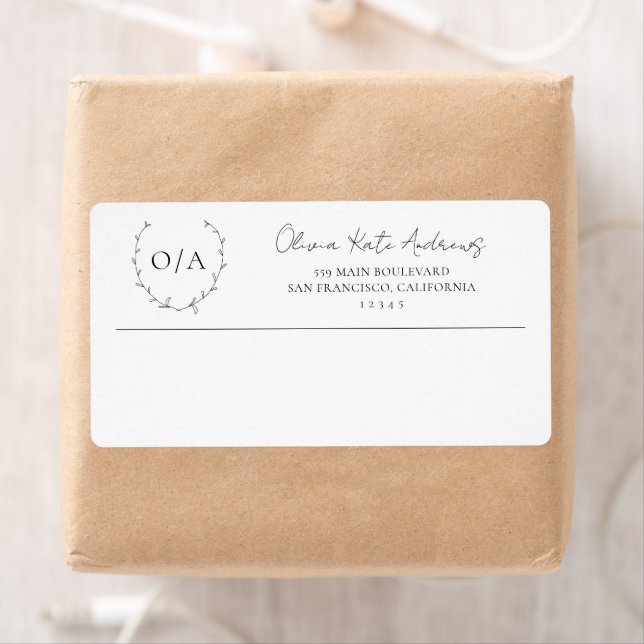 Simple Classic Monogram Wreath Elegant Label (Insitu)