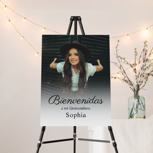 Simple Custom Quinceanera Welcome Sign With Photo (In Situ (Stand))