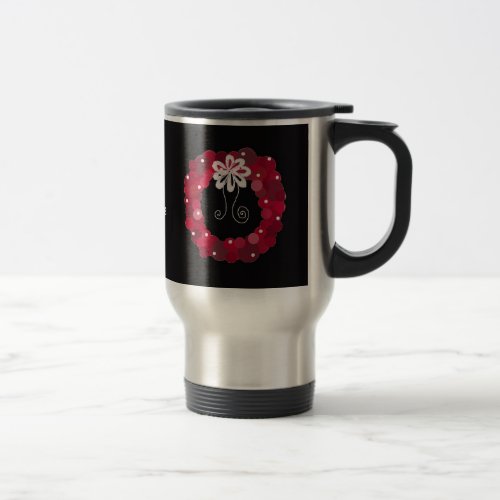 Simple Elegance Red Wreath Design Travel Mug