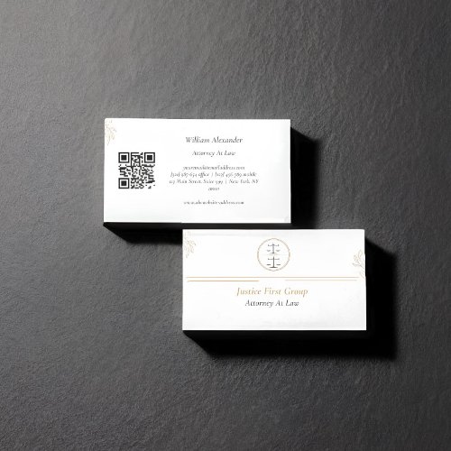 Simple elegant Attorney Lawyer Business Card