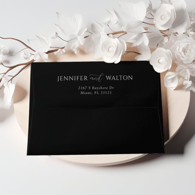 Simple Elegant black and white wedding Envelope (Creator Uploaded)