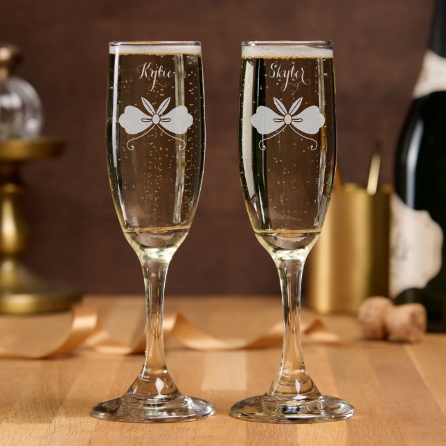 Simple Elegant Personalized Champagne Flutes (Party)