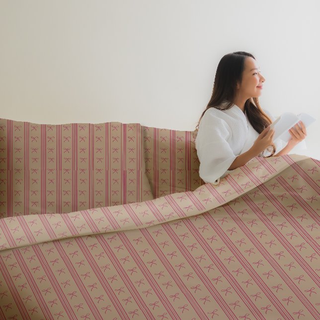 Simple Elegant Pink Coquette Bows Pattern Duvet Cover (Creator Uploaded)