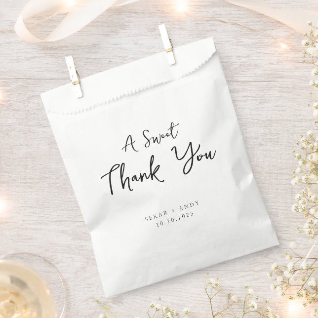 Simple elegant wedding favor bag (Clipped)