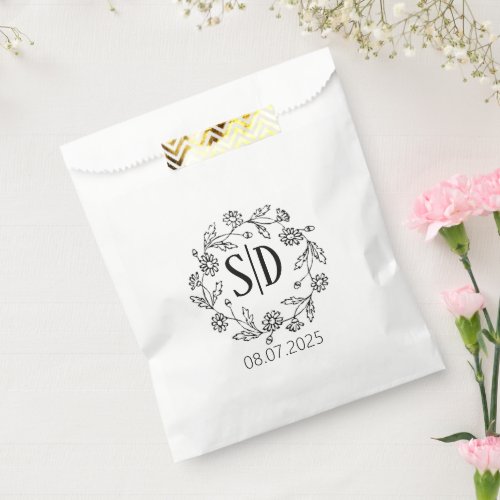 Simple floral daisy outline wedding favor bag