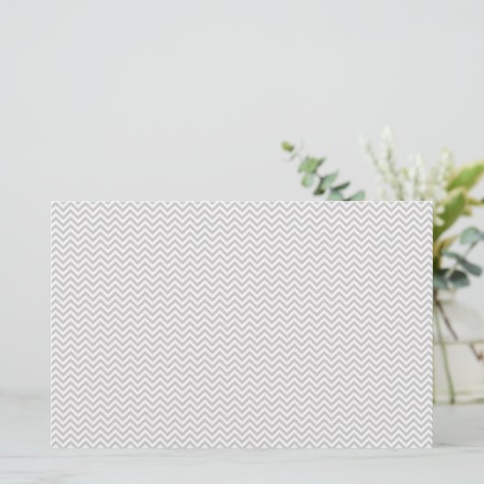 Simple Gray ZigZag (Standing Front)