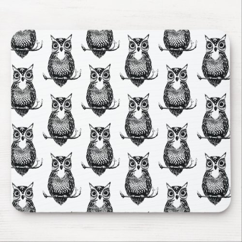 Simple Illustrated Owl Pattern Mouse Pad