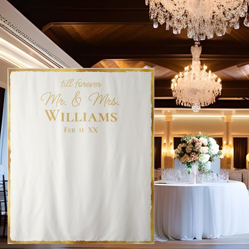 Simple Luxe Gold Edge Mr Mrs Wedding Wall Backdrop